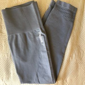 Gym shark leggings